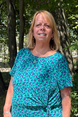 LISA LYNCH 
